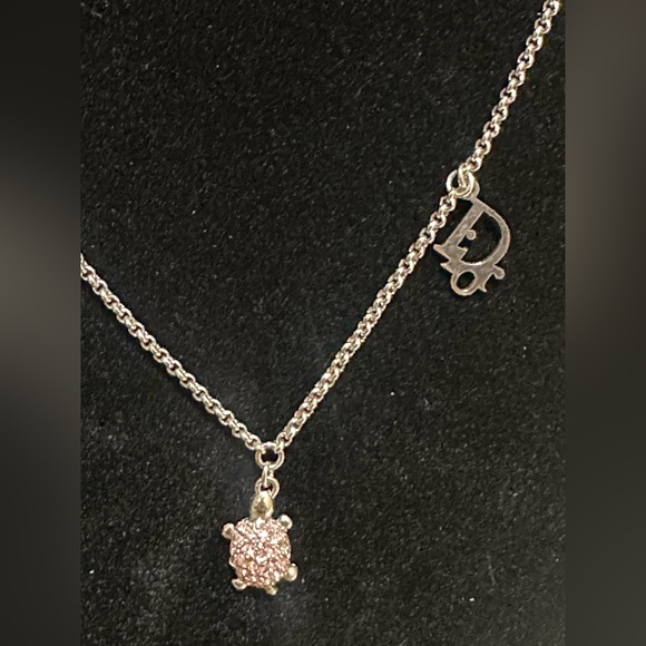 Dior Oblique Turtle Crystal Pendant Necklace - Picture 2 of 6